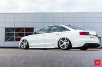 ���� ������� Vossen: Audi A6 �� ������ Vossen CV3-R