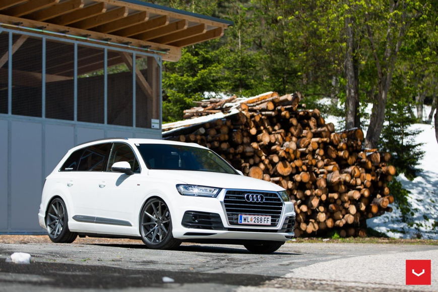 Audi Q7 | SQ7 �� ������ VFS1