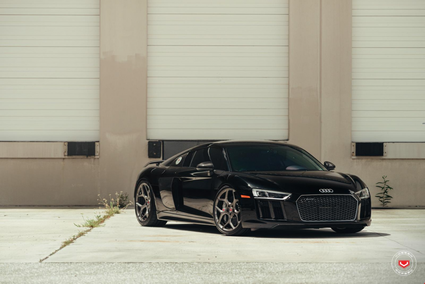 Audi R8 �� ������ CG205