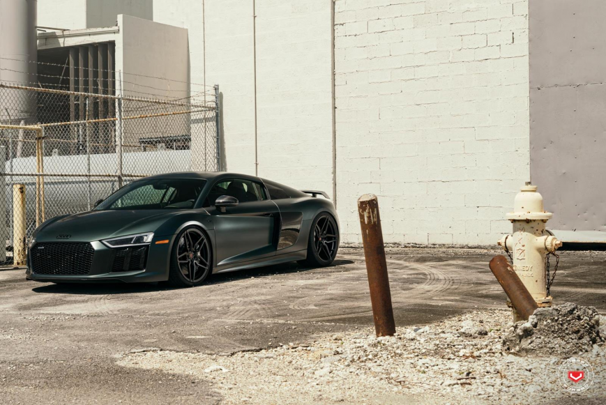 Audi R8 �� ������ HC-2