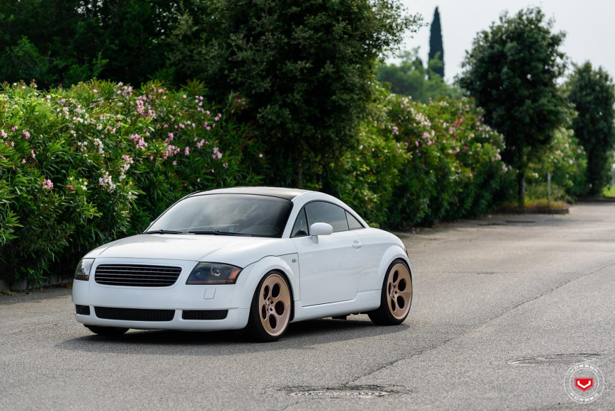 Audi TT �� ������ LC103