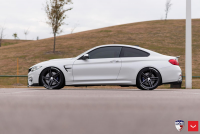 ���� ������� Vossen: BMW M4 �� ������ Vossen VFS-5