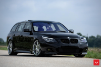 ���� ������� Vossen: BMW M5 �� ������ Vossen CV7