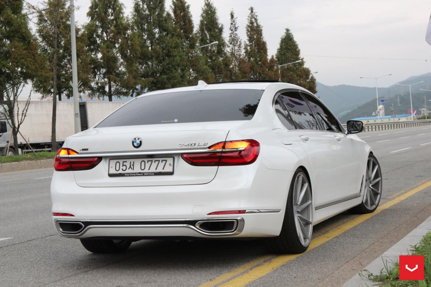 BMW 7 Series  �� ������ CVT