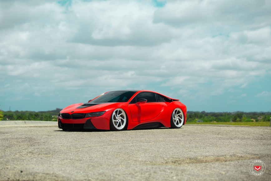 BMW i8 �� ������ LC108T