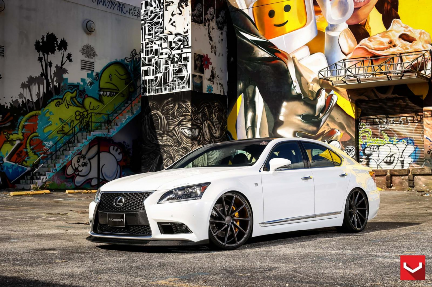 Lexus LS �� ������ CVT