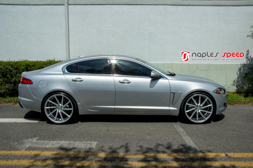 Jaguar XF �� ������ CVT