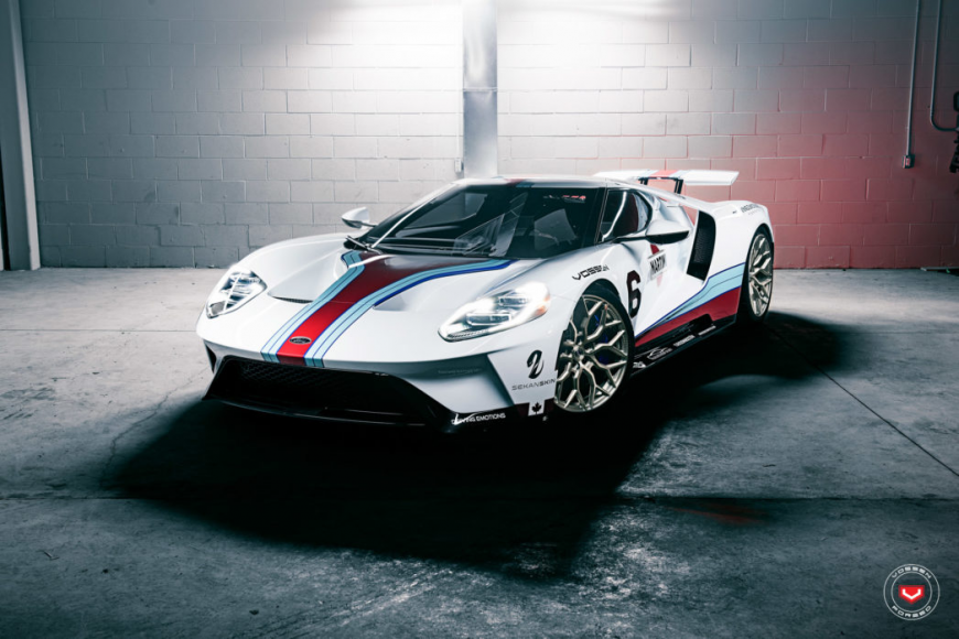 Ford GT �� ������ 