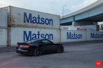 ���� ������� Vossen: Ford Mustang �� ������ Vossen VFS-5