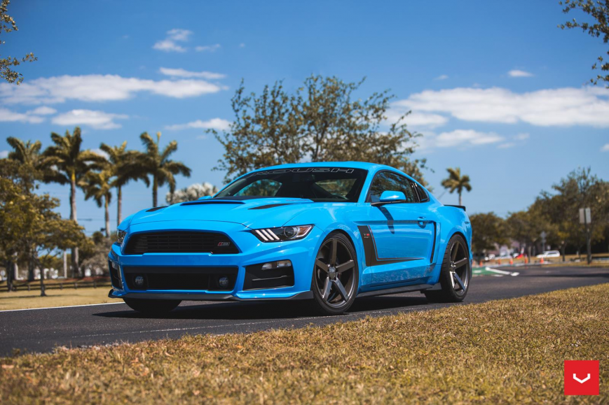 Ford Mustang �� ������ CV3-R