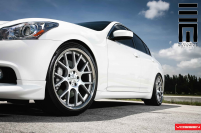 Фото галерея Vossen: CV2 - Matte Silver Machined / Stainless Lip - F: 20x9 / R: 20x10.5 Фото галерея Vossen: CV2 - Matte Silver Machined / Stainless Lip - F: 20x9 / R: 20x10.5