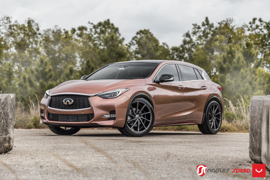 Infiniti QX30 �� ������ CVT