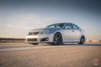 ���� ������� Vossen: Lexus ISF �� ������ Vossen HC-1