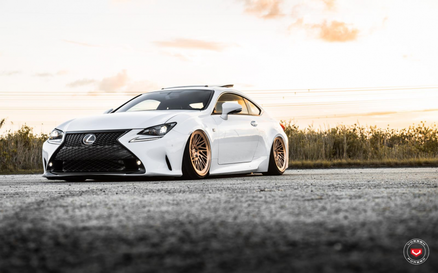 Lexus RC F �� ������ LC105T