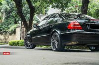 ���� ������� Vossen: Mercedes E-Class �� ������ Vossen VFS4