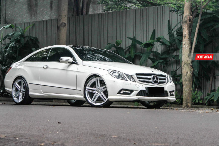 Mercedes Benz E Class �� ������ VFS5