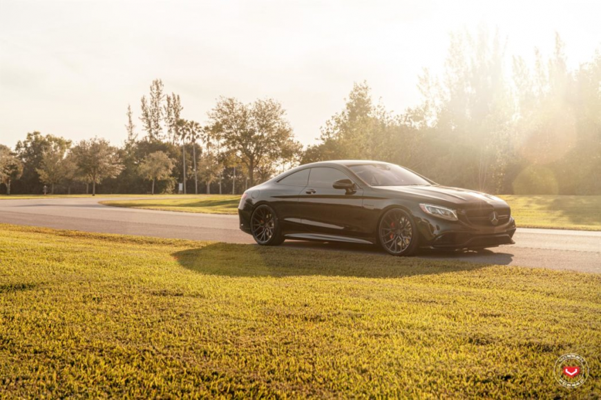 Mercedes Benz S63 Coupe �� ������ 