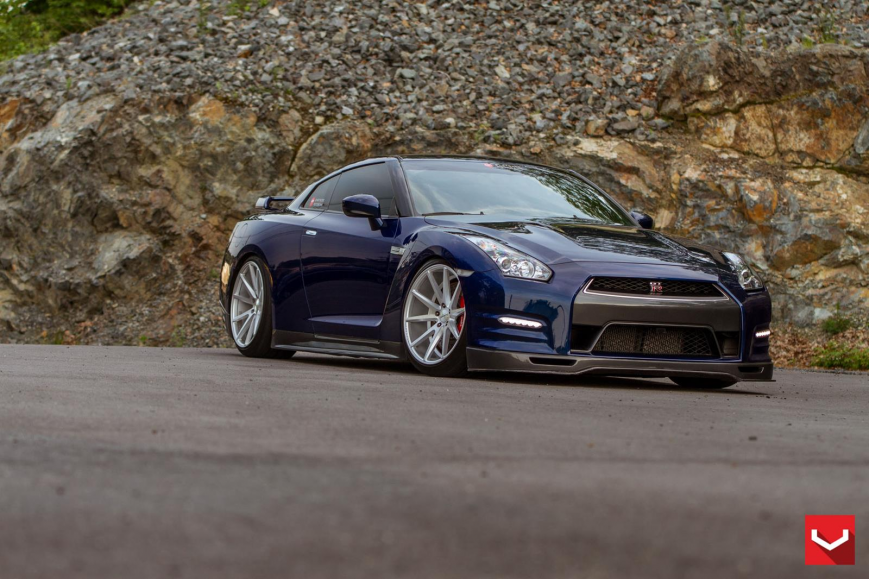 Nissan GTR �� ������ VFS1