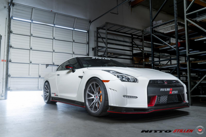 Nissan GTR �� ������ VPS301