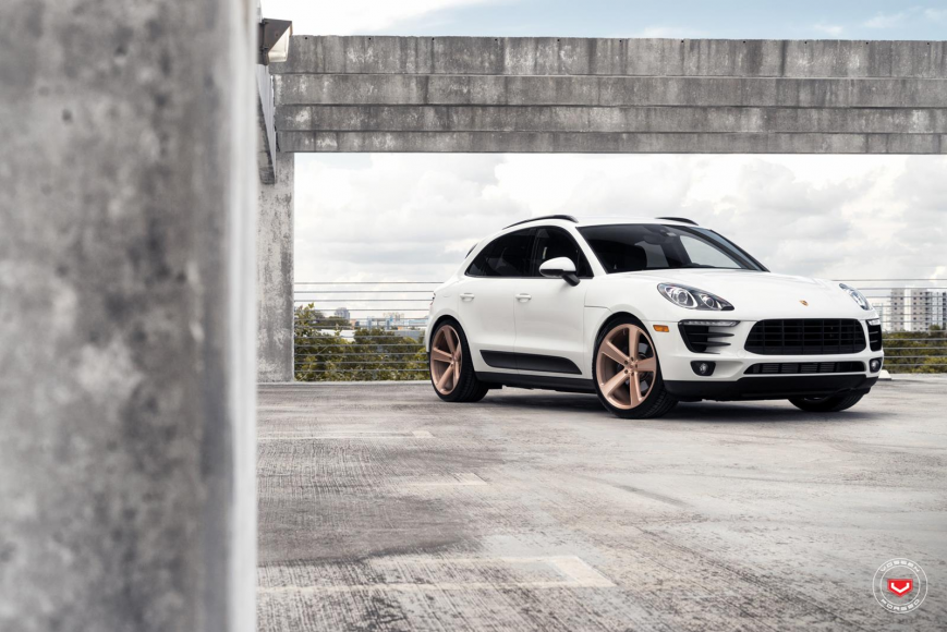 Porsche Macan �� ������ CG210