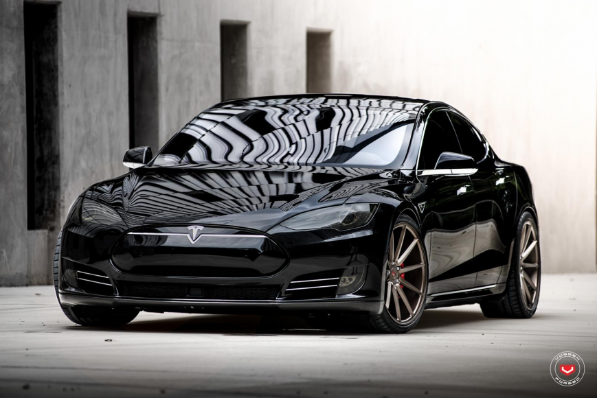 Tesla Model S �� ������ VPS310