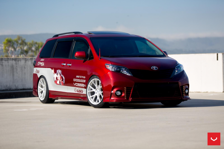 Toyota Sienna �� ������ VFS6