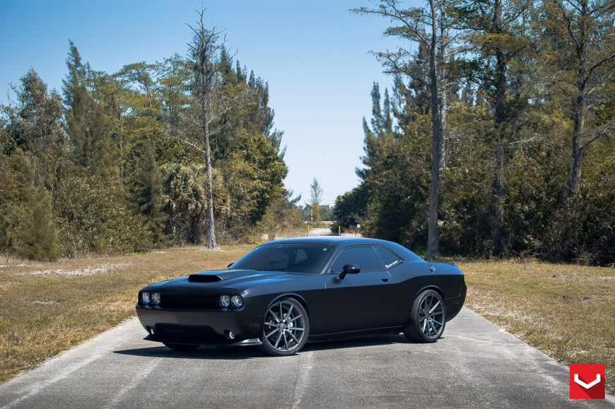 Dodge Challenger �� ������ VFS1