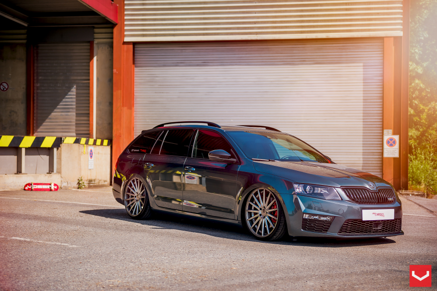Vossen Skoda Octavia �� ������ VFS2