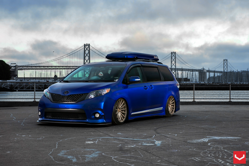 Toyota Sienna �� ������ VFS2