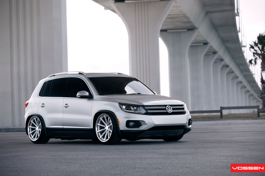 Volkswagen Tiguan �� ������ CV1