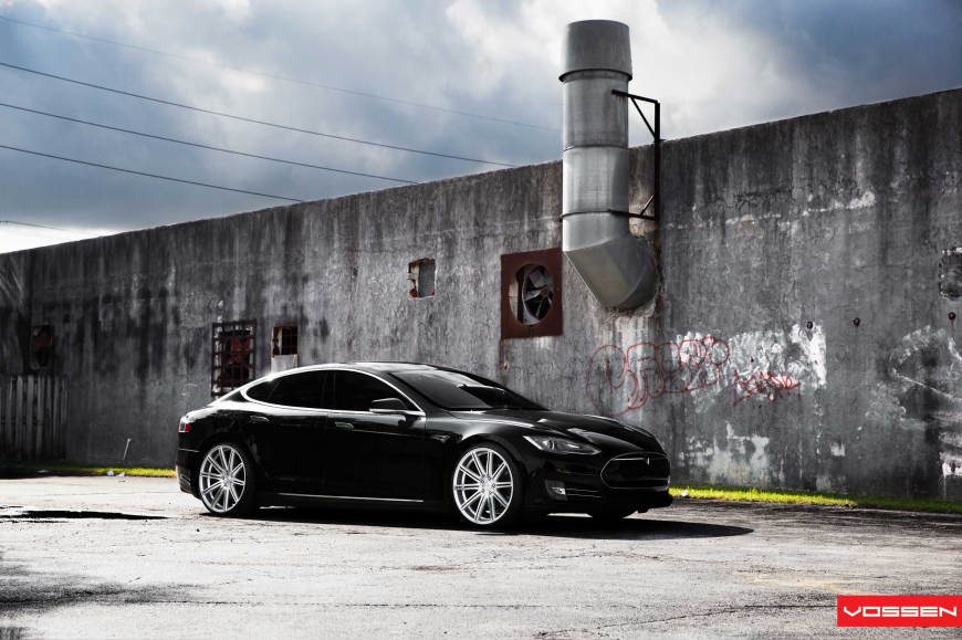 Tesla Model S �� ������ CV4