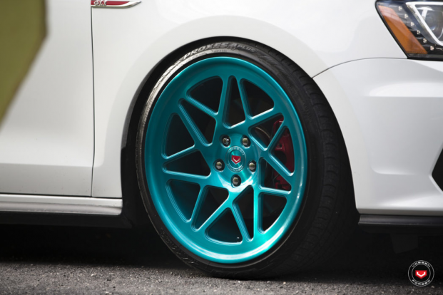 VW Jetta �� ������ Vossen LC-109T