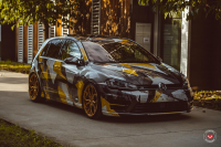 ���� ������� Vossen: VW Golf �� ������ Vossen ��-3