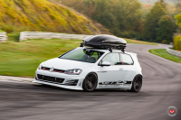 ���� ������� Vossen: VW Golf GTI �� ������ Vossen VPS-317